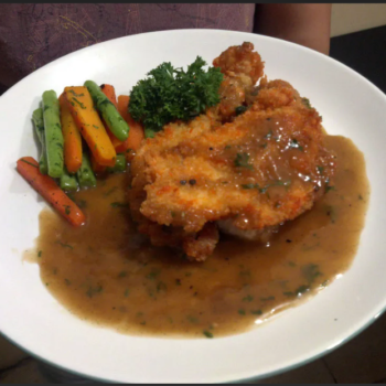 Chicken steak with brown sauce